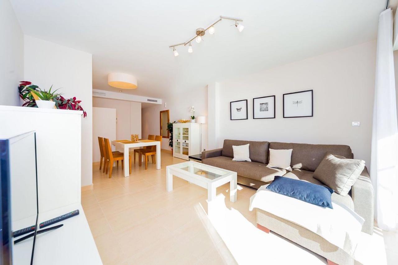Шикарная Квартира На Первой Линии -Luxury Apartment On The First Line Sea Τορεβιέχα Εξωτερικό φωτογραφία