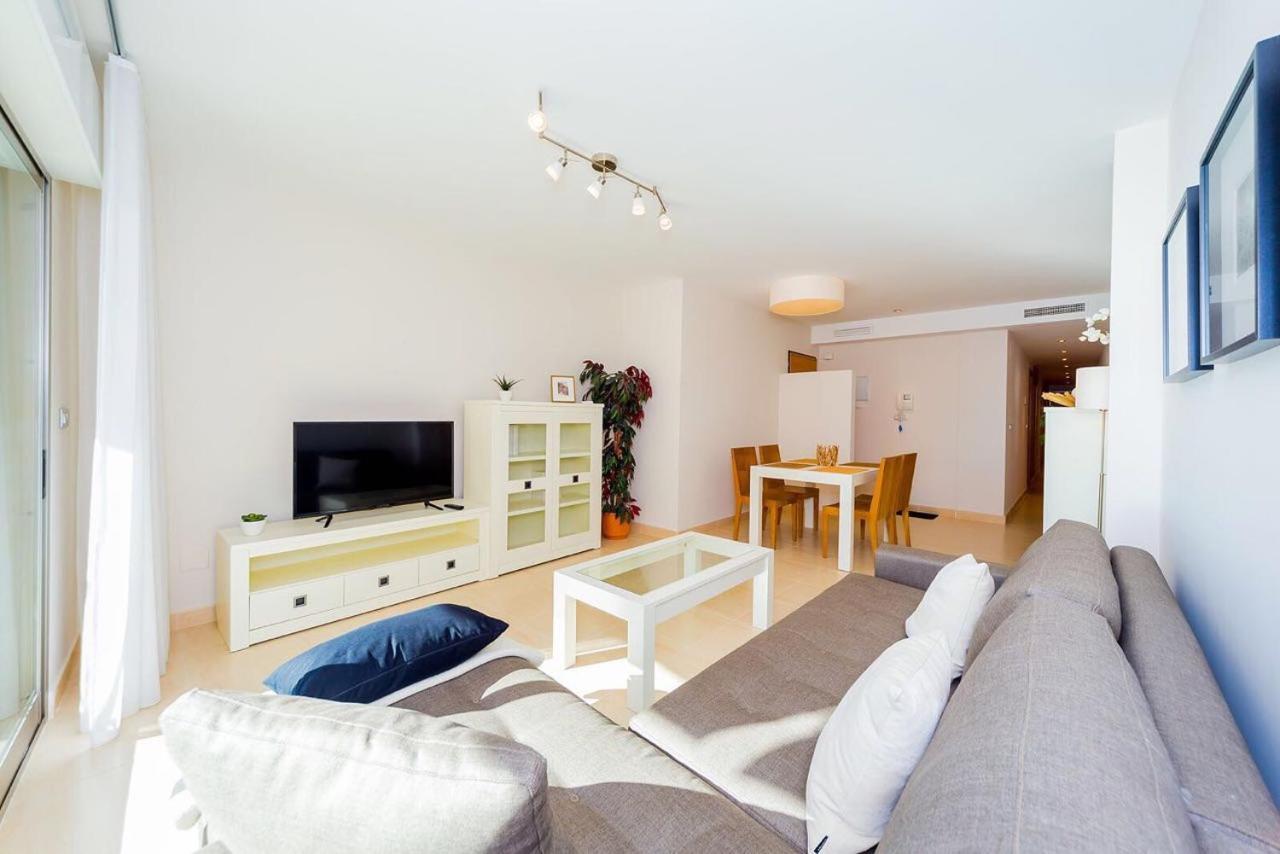 Шикарная Квартира На Первой Линии -Luxury Apartment On The First Line Sea Τορεβιέχα Εξωτερικό φωτογραφία